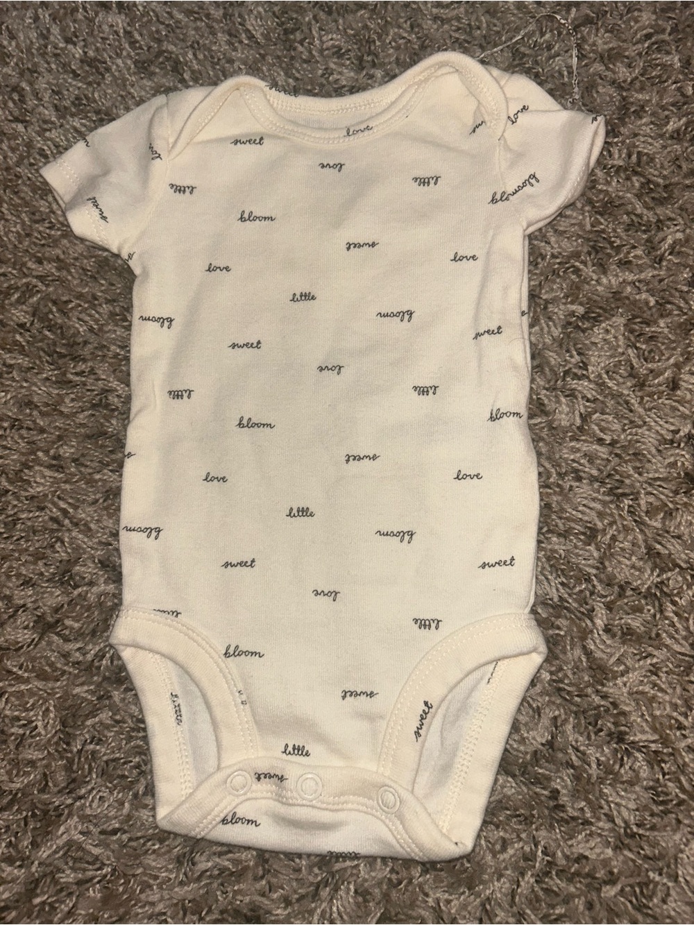 Unbranded Cream Short-Sleeve Baby One-Piece Bodysuit